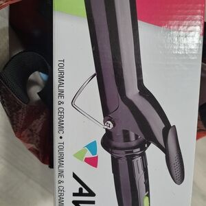 Avanti Black Curling Iron